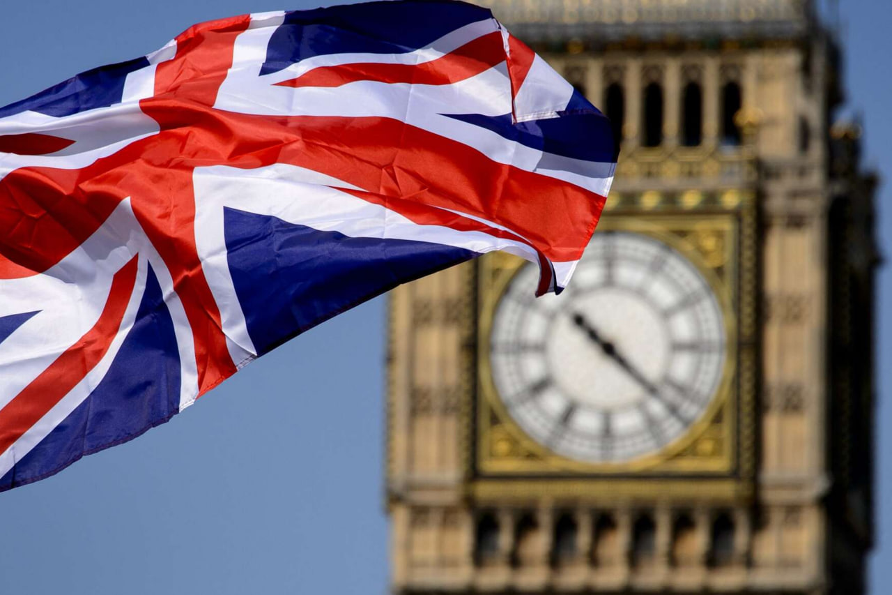 Buyuk Britaniya O‘zbekistonning 4 ta kompaniyasi va Rustam Mo‘minovga sanksiya qo‘lladi