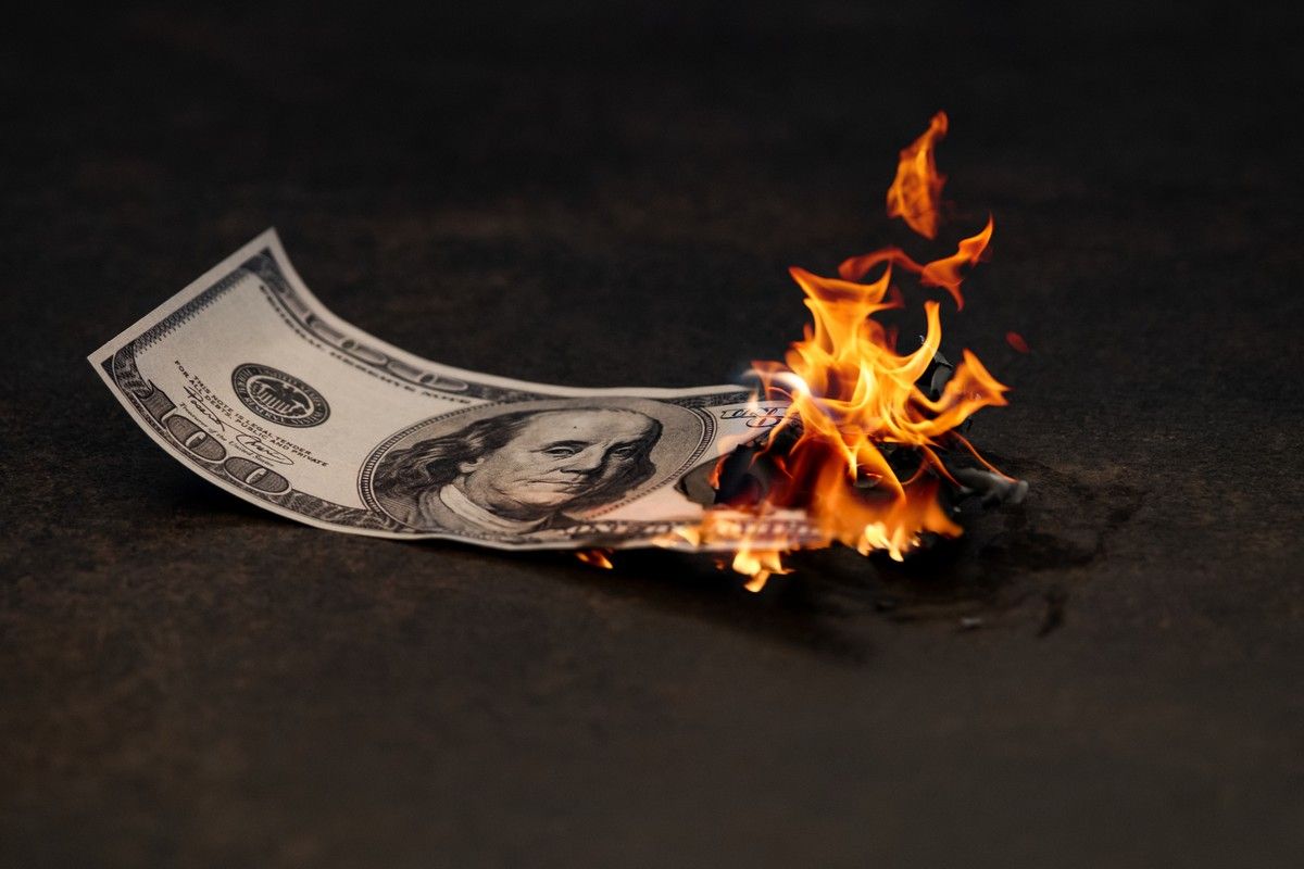 O‘zbekistonda dollar kursi nima sababdan arzonlamoqda?