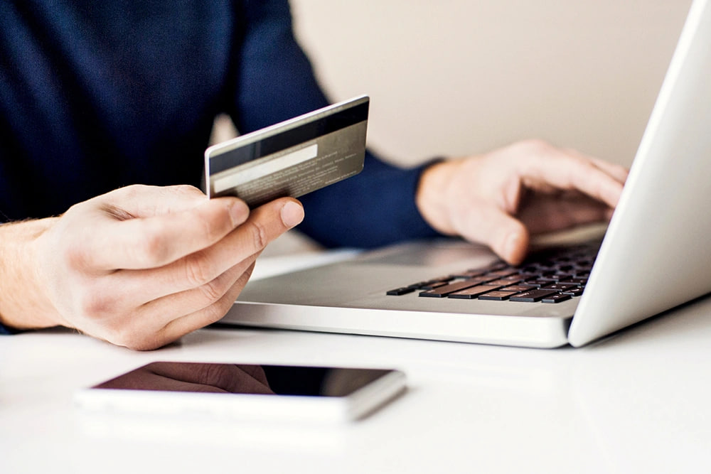 1-apreldan bir qator tovar va xizmatlar uchun to‘lovlar naqdsiz shaklga o‘tadi