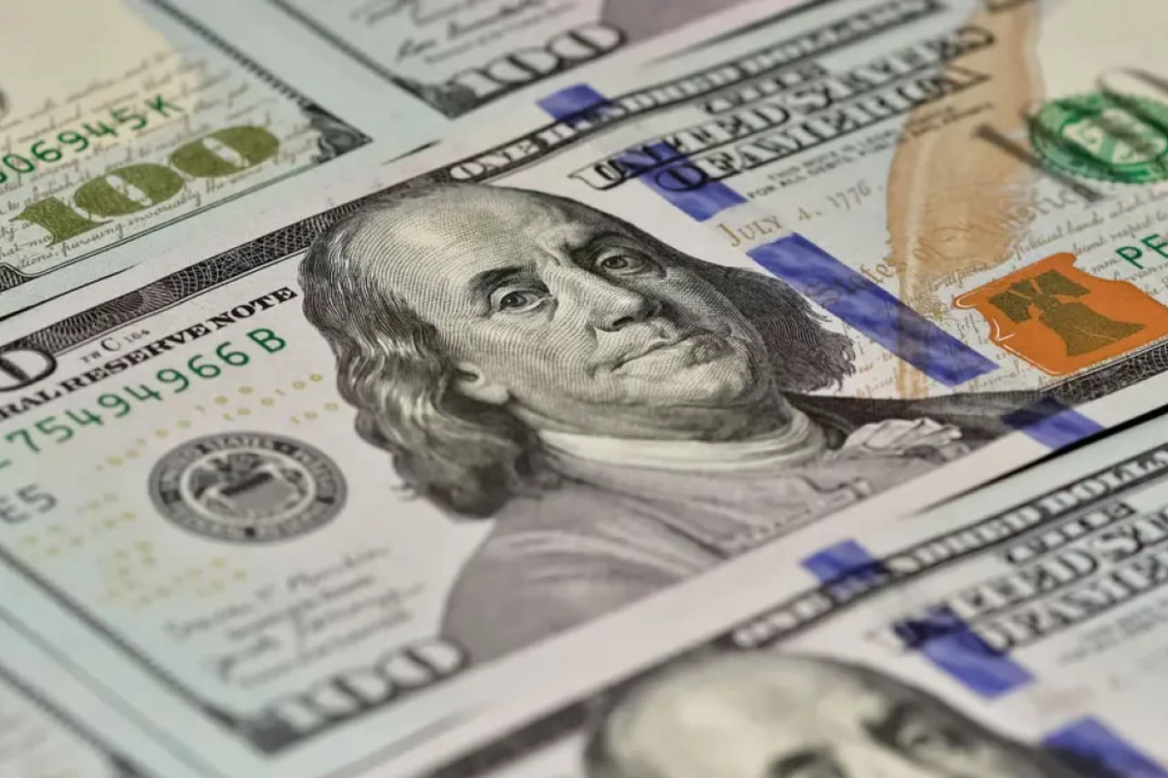 O‘zbekistonda dollar kursi besh kunda 115 so‘mga ko‘tarildi